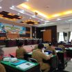 SAMBUTAN - Sekda Katingan, Pransang, S.Sos membuka Rakordal Pelaksanaan Perencanaan Pembangunan Kabupaten Katingan Triwulan IV Tahun 2022, di Aula Kantor Bappelitbang setempat, Selasa (10/01/2023). (FOTO: IST)