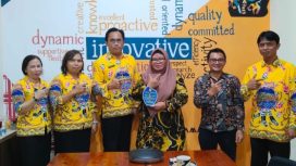 KUNKER - Sekdistransnakerkop UKM Kabupaten Gumas, Adenuan Alfred Segah didampingi beberapa kabid bersama Kepala BPVP Samarinda Tuty Haryanti dan Kasubag Umum BLK Samarinda Kukuh Eko Suhartanto. (FOTO: IST)