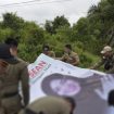 Foto: Satpol PP dan Pemadam Kabupaten Katingan amankan baliho liar