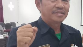 FOTO : Wakil ketua komisi satu DPRD Gumas Polie L Mihing