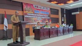 Foto : Pransang. Sekda Katingan saat membacakan sambutan Bupati Sakariyas pada acara Rakornis Pencegahan dan Kesiapsiagaan menghadapi Karhutlah.