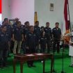 Foto: Bupati Sakariyas saat melantik Karang Taruna Kabupaten Katingan