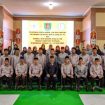 Wakil Bupati Katingan Sunardi N. T. Litang, saat berfoto bersama Dewan Hakim dan Juri MTQ KE-XV & FSQ VIII Tingkat Kabupaten Katingan