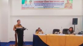 Foto : Sakariyas, Bupati Katingan saat membuka kegiatan DPMPTSP yang diikuti Perusahaan yang ada di Katingan. Giat tersebut berlangsung di Bahalap Hotel Palangkaraya. 