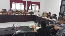 FOTO : RDP DPRD Gumas dengan PBS sektor Pertambangan Baru Bara dan Zirkon, di Ruang Rapat Komisi DPRD. 