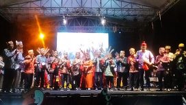 Foto : Pembukaan Festival Tandak Intan Kaharingan Ke-VIII Tingkat Kabupaten Katingan Tahun 2023 di Petak Bahandang