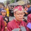 Foto: Bupati Sakariyas didampingi Wakil Bupati Sunardi Litang dan Sekda Pransang saat diwawancarai awak media