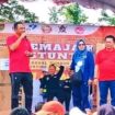 Foto : Sigit K. Yunianto Ketua DPRD Kota Palangkaraya saat ikut jalan sehat yang digelar BKKBN Provinsi Kalteng di Kabupaten Kapuas.