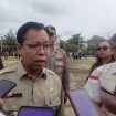 Foto : Bupati Katingan Sakariyas usai membuka giat lomba Tarik Truk Militer yang dilaksanakan Kodim 1019/Katingan