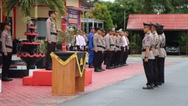 FOTO : Kapolres Katingan AKBP I Gede Putu Widyana, saat pimpin upacara Sertijab dihalaman MakoPolres setempat.