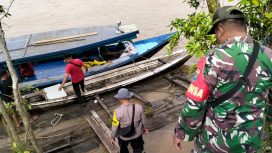 FOTO : Suasana pencarian korban yang diduga hilang di sungai Samba.