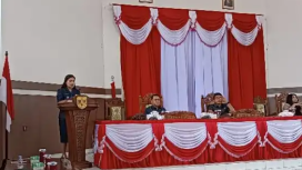 FOTO : Juru Bicara Fraksi PDIP DPRD Gunung Mas Elvi Esie
