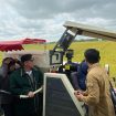 Penjabat Bupati Katingan. Saiful saat mengikuti Panen Raya di Desa Subur Indah Kecamatan Kecamatan Katingan Kuala