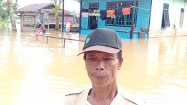 Tampak Banjir sedang menyelimuti rumah warga di RT-04 Kelurahan TTA, Kamis 7 Maret 2024.