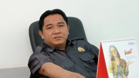 Anggota DPRD Gunung Mas Carles Prenky 