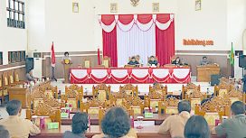 Rapat Paripurna DPRD diikuti Eksekutif, Legislatif dan yudikatif di gedung dewan setempat, Selasa (16/4/2024).