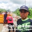 Dibawah Pimpin Sekcam Katingan Tengah Pilot Triompas, membersihkan Sampah dengan memanfaatkan truk dan ambrol yang diberikan Dinas Lingkungan Hidup. 