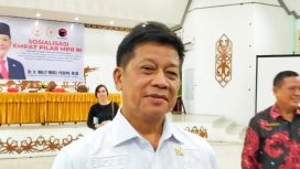 Anggota DPR RI Dapil Kalteng Willy M Yoseph saat di bincangi wartawan di GPU Damang Batu, Kamis (27/06/2024).