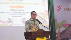 Ketua Bawaslu Gumas Yepta H Jinal didampingi dari Kejari Gumas Cakra, Polres Kompol Budiono dan Anggota Komisioner Agus Pratomo Cahyo di aula Bapperida, Sabtu (27/7/2024).