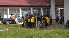 Tampak bangunan pasar yang sampai sekarang belum difungsikan oleh pihak terkait di Talaken, Minggu (18/8/2024).