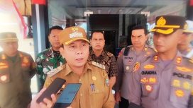 PJ Bupati Katingan Sutoyo saat mengikuti Apel Gelar Pasukan di Polres Katingan