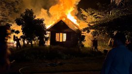 Dua Rumah di Jalan S Parman Hangus terbakar.