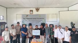 FOTO : Suasana kegiatan penyerahan Dana Talangan Produksi terhadap anggota Koperasi. 