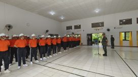 FOTO : Kasdim 1019 Katingan Mayor Inf Selamet Dyanur saat memberikan sambutan ke peserta. 