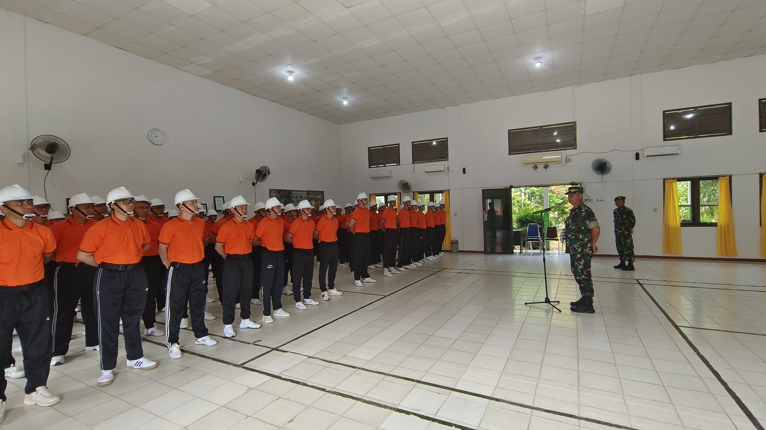 FOTO : Kasdim 1019 Katingan Mayor Inf Selamet Dyanur saat memberikan sambutan ke peserta. 
