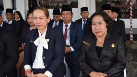 Wakil Ketua Sementara DPRD Gumas Nomi Aprilia bersama Anggota DPRD Gumas Rusmila saat menghadiri kegiatan apel di pemda, belum lama ini.