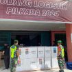 FOTO : Personel Kodim 1019/Katingan saat persiapan pengawalan dan pengamanan pendistribusian logistik. 