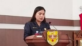 FOTO : Anggota DPRD Gunung Mas Elvie Esie.