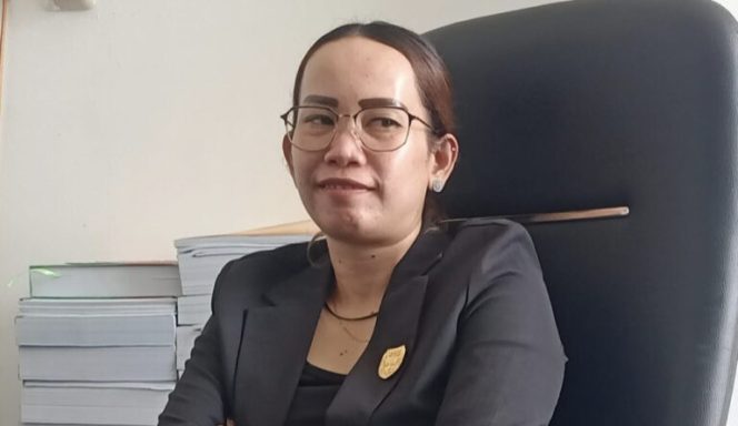 
					FOTO : Waket Sementera DPRD Gumas Nomi Aprilia.