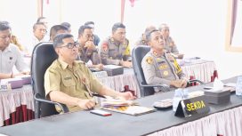 FOTO : Pj Sekda Katingan didampingi Kapolres Katingan dan jajaran saat rapat koordinasi bersama Kementerian Republik Indonesia secara virtual.