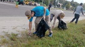 FOTO : Pj Sekda Katingan Deddy Ferras dan jajaran daat akso bersih-bersih.