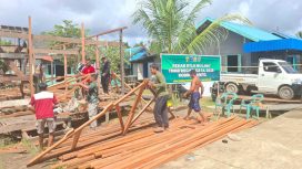 FOTO : Suasana kegiatan renovasi RTLH di Desa Tumbang Panggo.