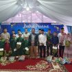 FOTO : Bupati Katingan Saiful dan jajaran Keluarga Besar Dinas Kesehatan dan masyarakat saat sesi foto bersama.