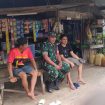 FOTO : Sertu Jusrani saat kegiatan Komsos. 