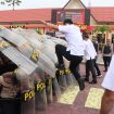 FOTO : Suasana latihan Dalmas di lingkungan Polres Katingan.

