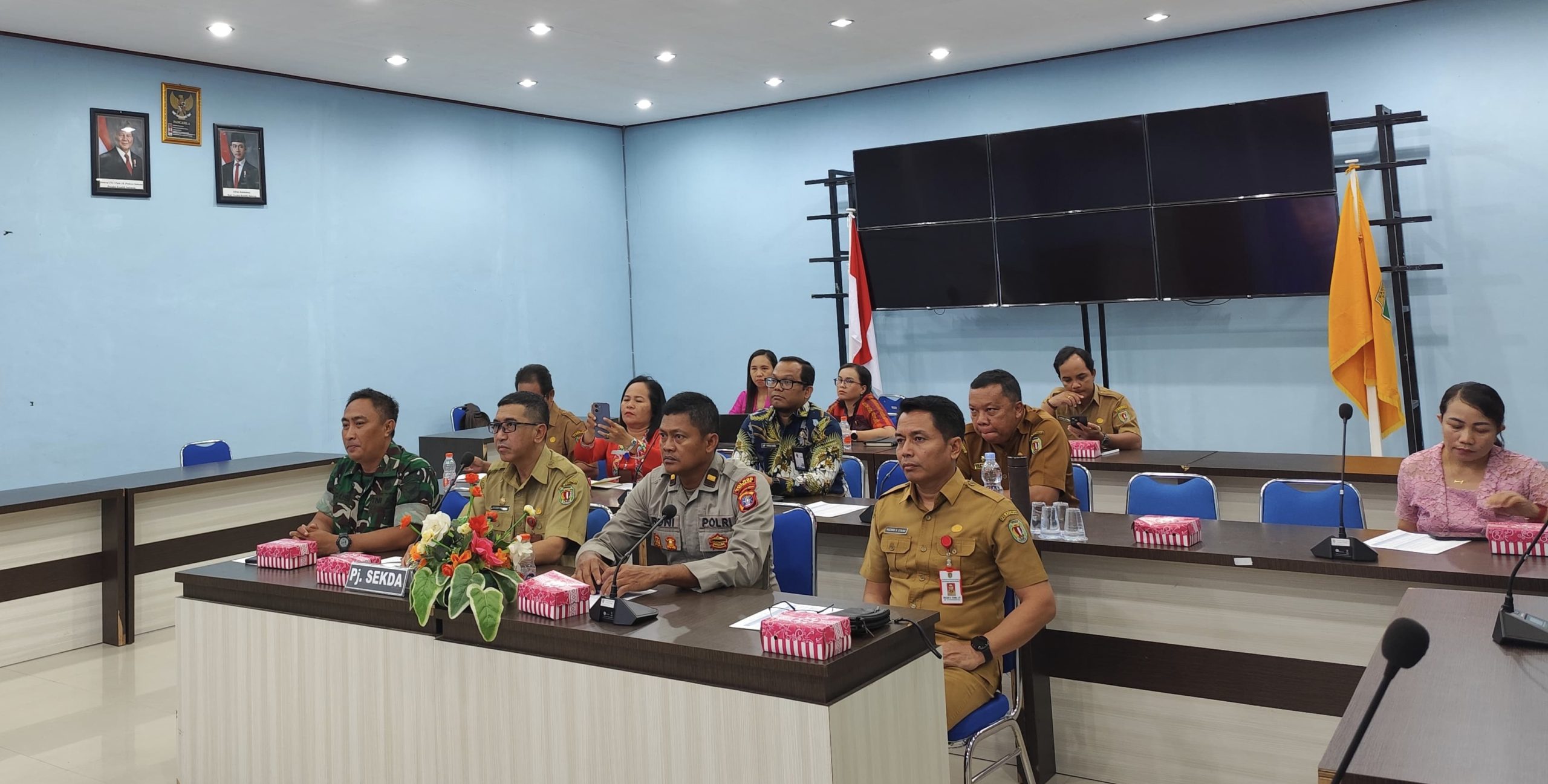 FOTO : Pj Sekda Katingan Deddy Ferras, saat mengikuti Rakor.