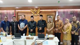 FOTO : Wabup Katingan Firdaus, saat pertemuan dengan Kemensos RI.