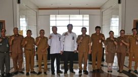 FOTO : Wakil Bupati Katingan Firdaus, didampingi Asisten III, saat terima kunjungan BPKP Kalteng
