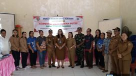 FOTO : Suasana foto bersama usai kegiatan musyawarah desa terkait pembentukan koperasi merah putih.