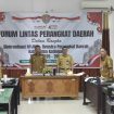 FOTO : Suasana Bupati Firdaus, saat pelaksanaan forum lintas perangkat daerah.
