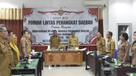 FOTO : Suasana Bupati Firdaus, saat pelaksanaan forum lintas perangkat daerah.
