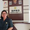 FOTO : Anggota DPRD Kabupaten Gunung Mas Lelie