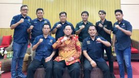 FOTO : Bupati Saiful, Pengurus PWI Kalteng dan PWI Katingan foto bersama usai silaturahmi.