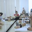 FOTO : Pj Sekda Katingan Deddy Ferras, saat pimpin rapat koordinasi, diruang rapat MPP Penyang Hinje Simpei.