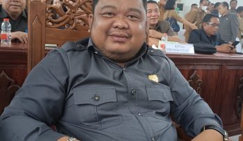 FOTO : Anggota DPRD Kabupaten Gunung Mas Tuah