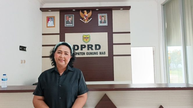 
					FOTO : Ketua Komisi III DPRD Kabupaten Gunung Mas Iceu Purnamasari